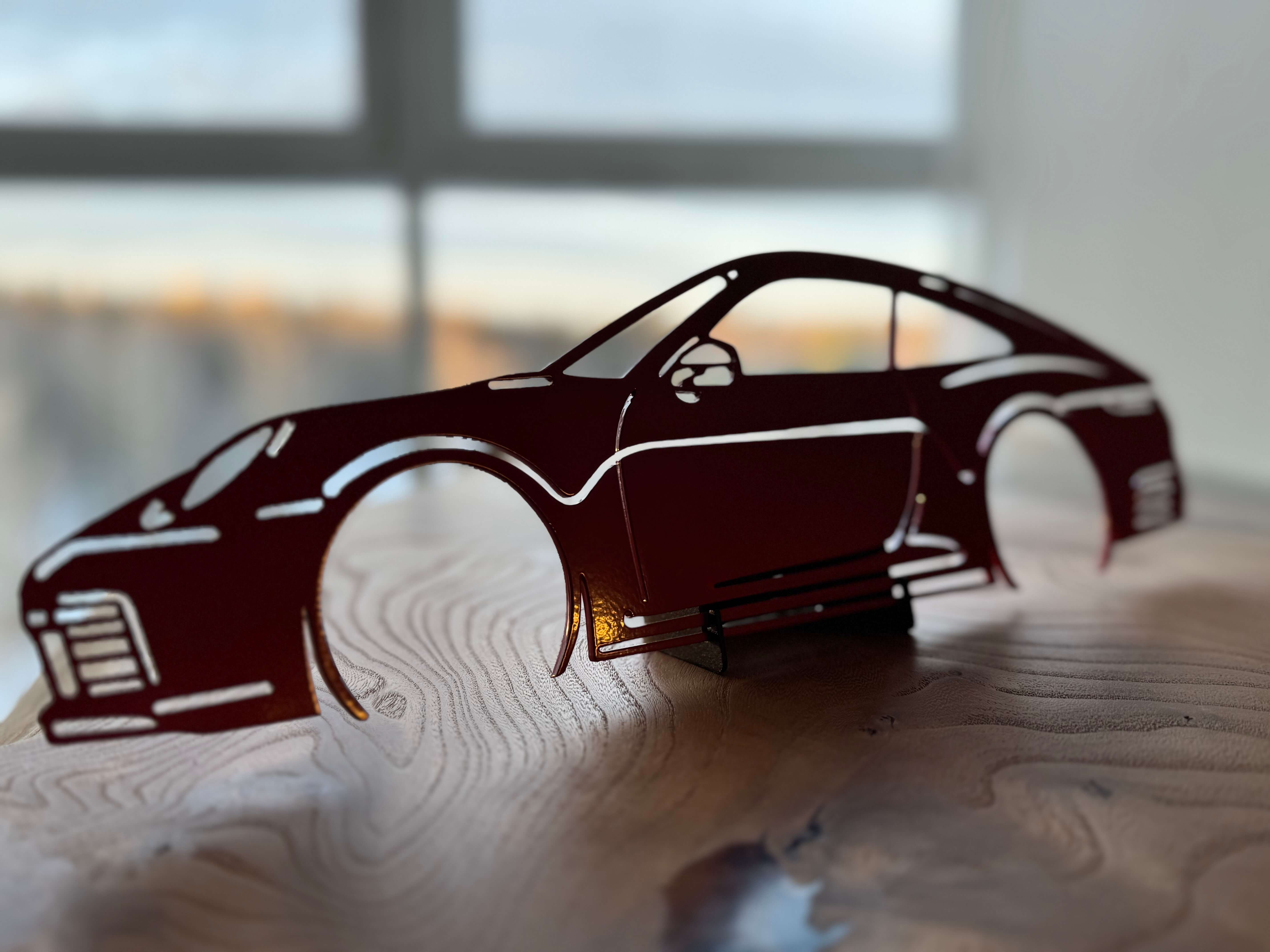 Porsche 992 красный